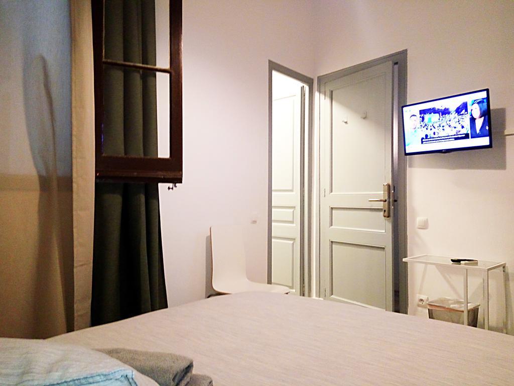 Barcelona Rooms Luaran gambar